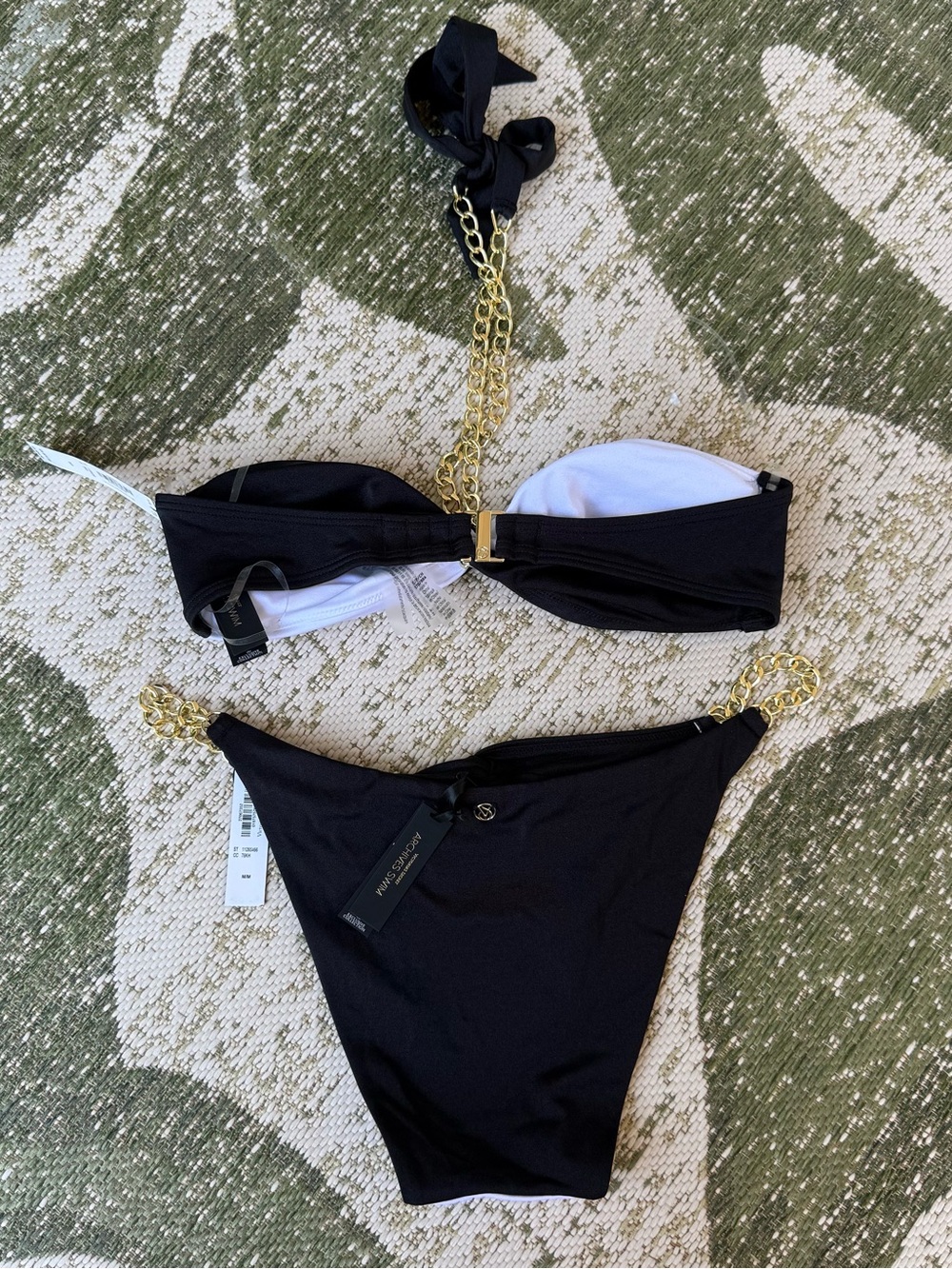 Victoria's Secret Black & White Twist Bandeau Bikini - Picture 8 of 8